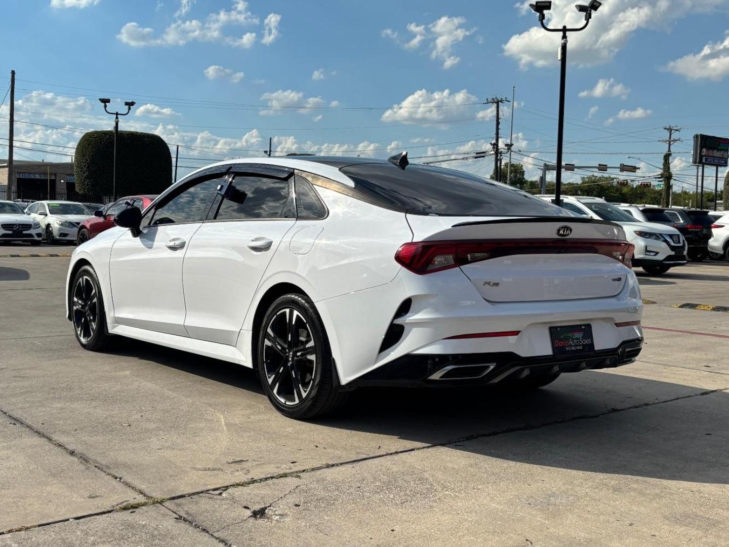 2021 White Kia K5 GT-Line (5XXG64J27MG) with an Gamma-II 1.6L I-4 gasoline direct injection engine, located at 2401 E Main St., Grand Prairie, TX, 75050, (972) 262-4440, 32.748981, -96.969643 - Photo#5