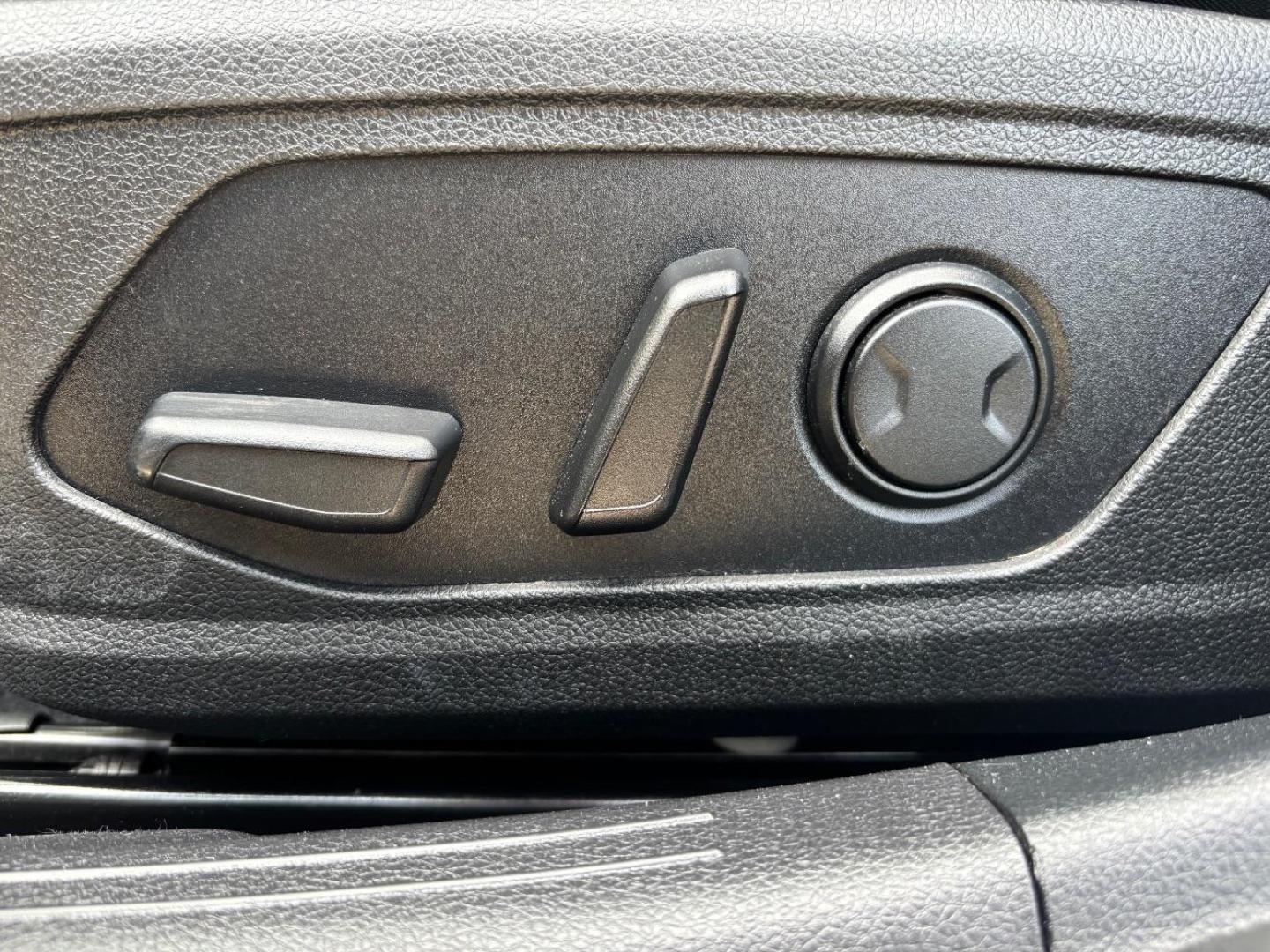2021 White Kia K5 GT-Line (5XXG64J27MG) with an Gamma-II 1.6L I-4 gasoline direct injection engine, located at 2401 E Main St., Grand Prairie, TX, 75050, (972) 262-4440, 32.748981, -96.969643 - Photo#16