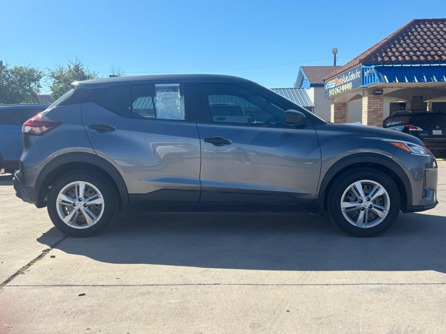 2021 Gray Nissan Kicks S Xtronic CVT (3N1CP5BV9ML) with an 1.6L I-4 DOHC engine, located at 2401 E Main St., Grand Prairie, TX, 75050, (972) 262-4440, 32.748981, -96.969643 - Photo#9