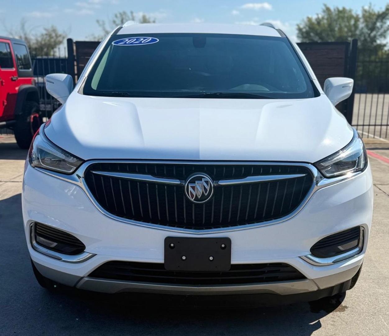 2020 White Buick Enclave FWD Preferred (5GAERAKW5LJ) with an 3.6L V-6 gasoline direct injection engine, located at 2401 E Main St., Grand Prairie, TX, 75050, (972) 262-4440, 32.748981, -96.969643 - Photo#2