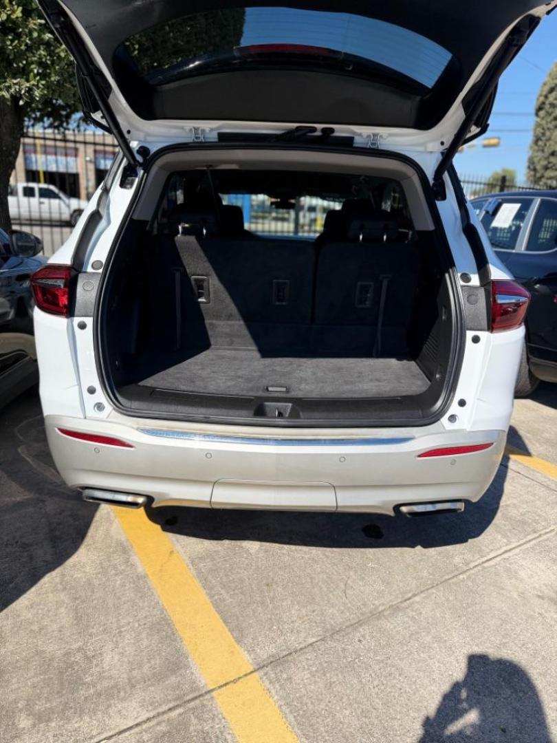 2020 White Buick Enclave FWD Preferred (5GAERAKW5LJ) with an 3.6L V-6 gasoline direct injection engine, located at 2401 E Main St., Grand Prairie, TX, 75050, (972) 262-4440, 32.748981, -96.969643 - Photo#20