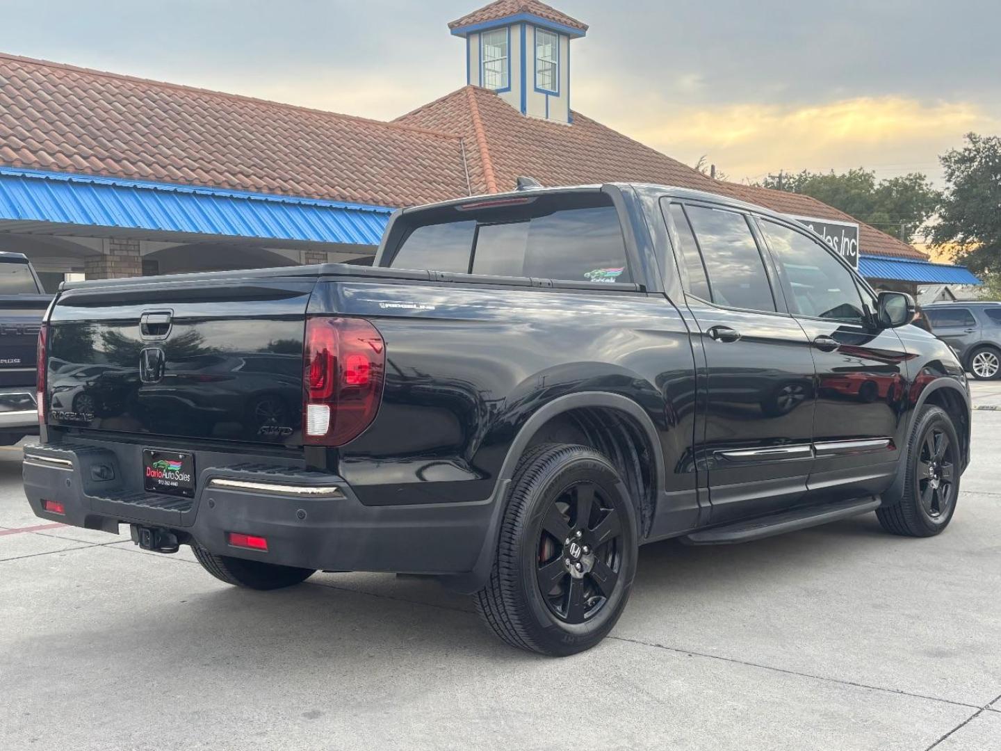 2017 Black Honda Ridgeline Black Edition (5FPYK3F84HB) with an 3.5L V-6 gasoline direct injection engine, located at 2401 E Main St., Grand Prairie, TX, 75050, (972) 262-4440, 32.748981, -96.969643 - Photo#6