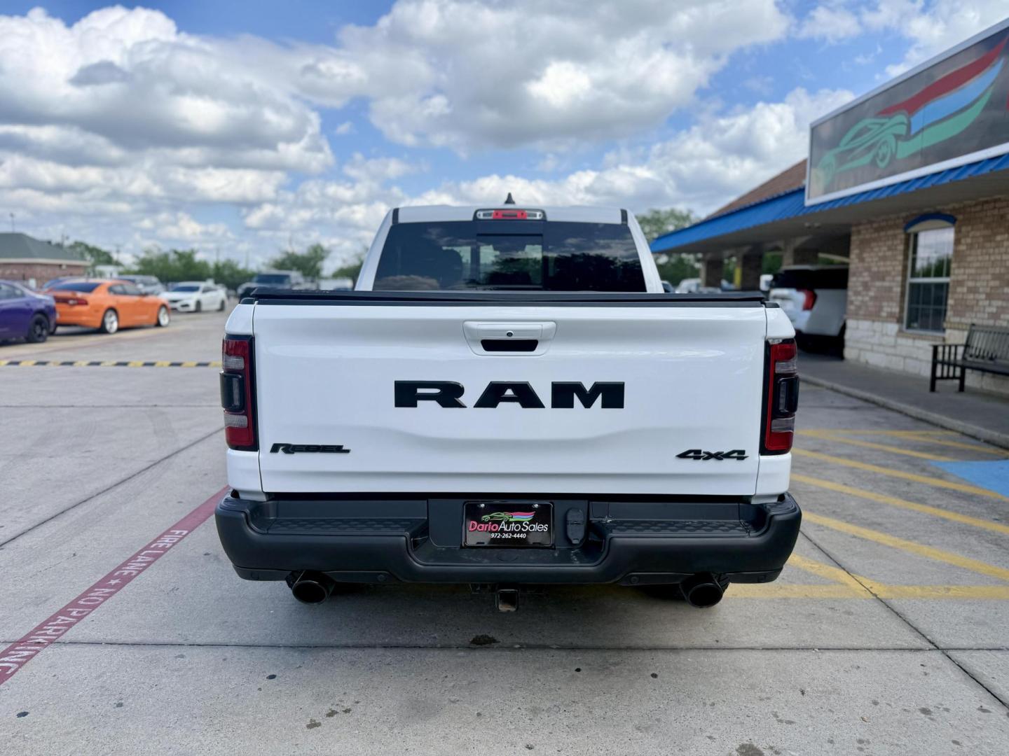 2019 White Ram 1500 (1C6SRFLT4KN) , located at 2401 E Main St., Grand Prairie, TX, 75050, (972) 262-4440, 32.748981, -96.969643 - Photo#3