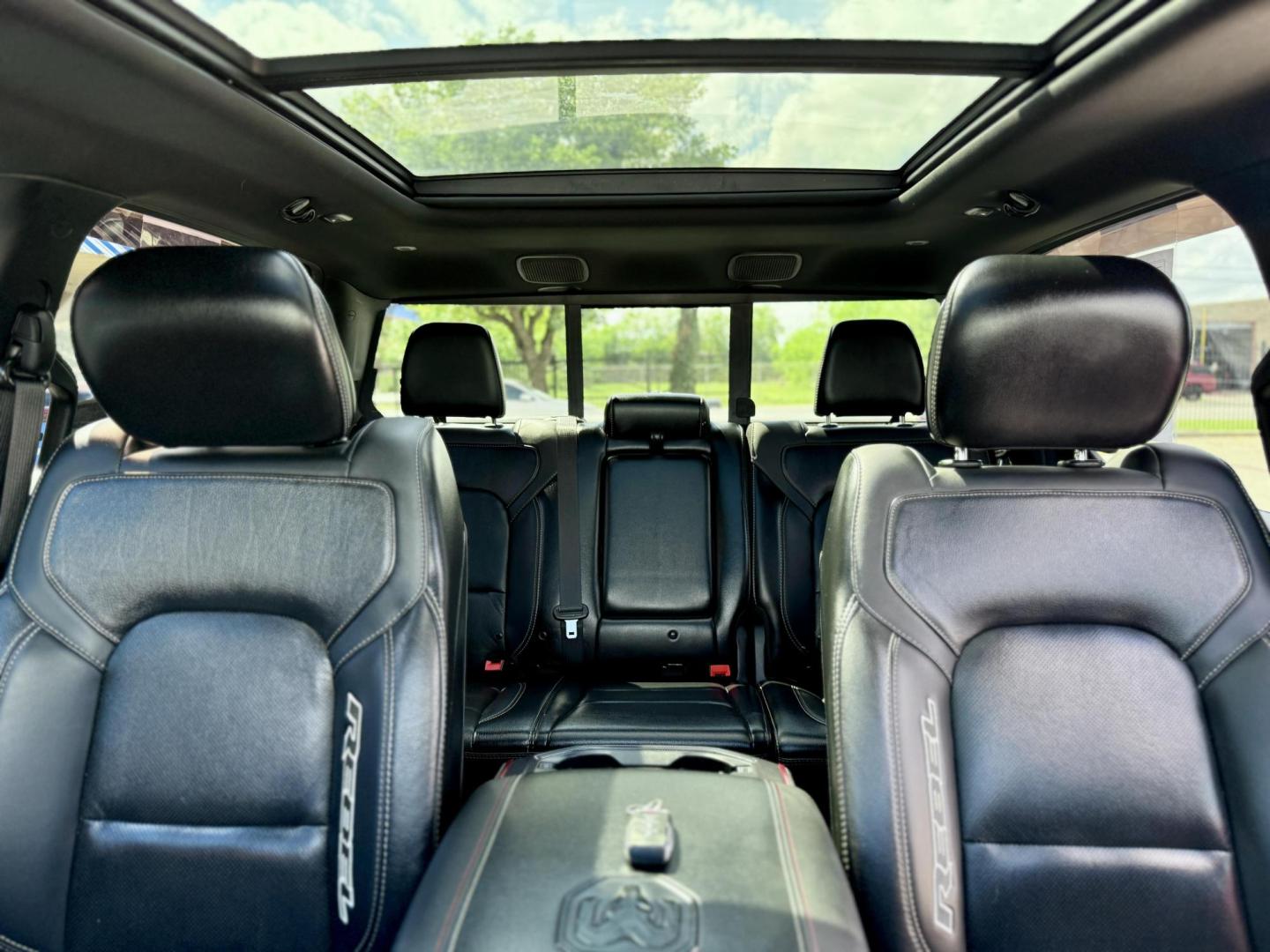 2019 White Ram 1500 (1C6SRFLT4KN) , located at 2401 E Main St., Grand Prairie, TX, 75050, (972) 262-4440, 32.748981, -96.969643 - Photo#21