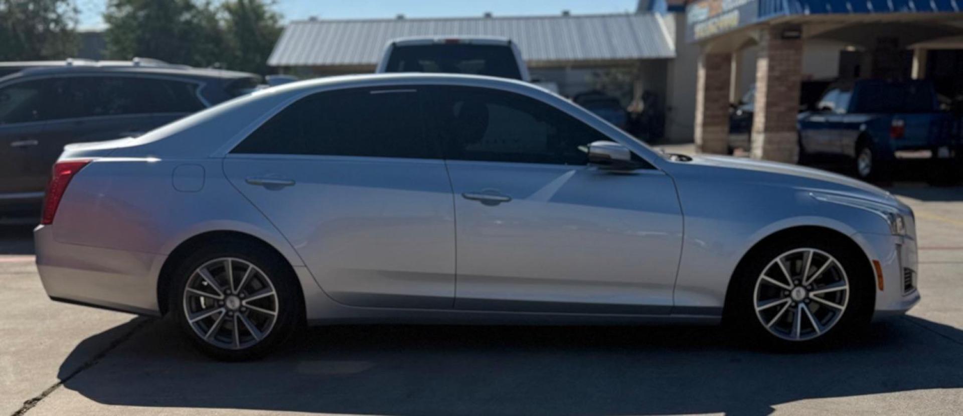 2018 Silver Cadillac CTS 2.0L Turbo Luxury RWD (1G6AR5SX8J0) with an 2.0L L4 DOHC 24V TURBO engine, 6-Speed Automatic transmission, located at 2401 E Main St., Grand Prairie, TX, 75050, (972) 262-4440, 32.748981, -96.969643 - Photo#9