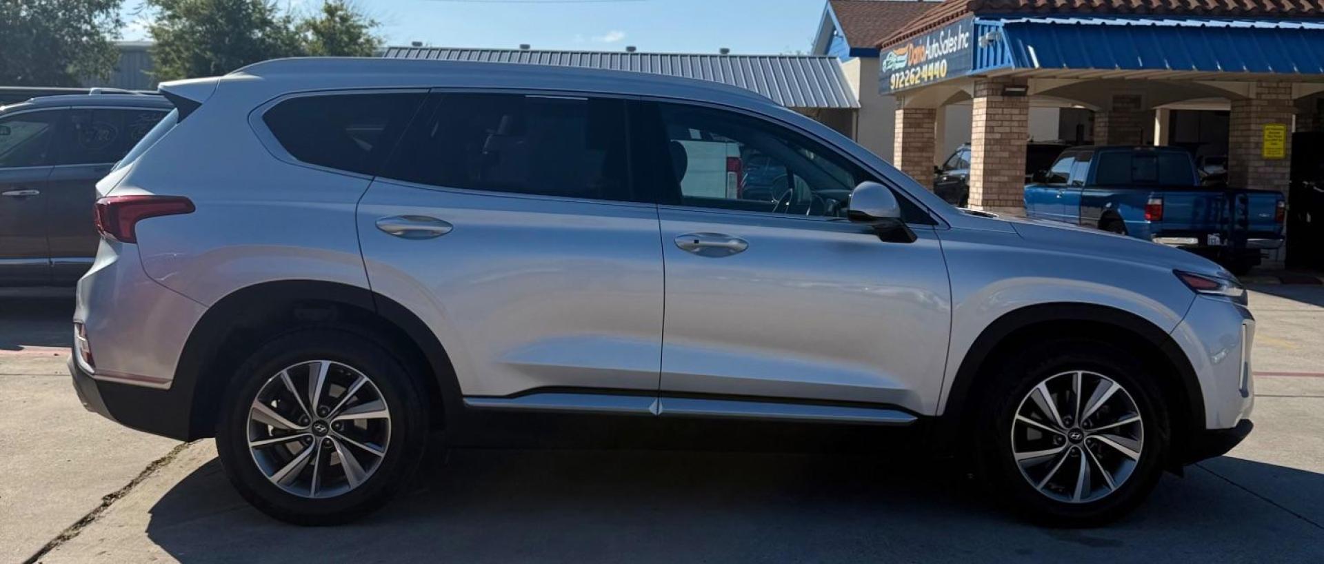 2019 Silver Hyundai Santa Fe SEL Plus (5NMS33AD6KH) with an Theta II 2.4L I-4 gasoline direct injection engine, located at 2401 E Main St., Grand Prairie, TX, 75050, (972) 262-4440, 32.748981, -96.969643 - Photo#14