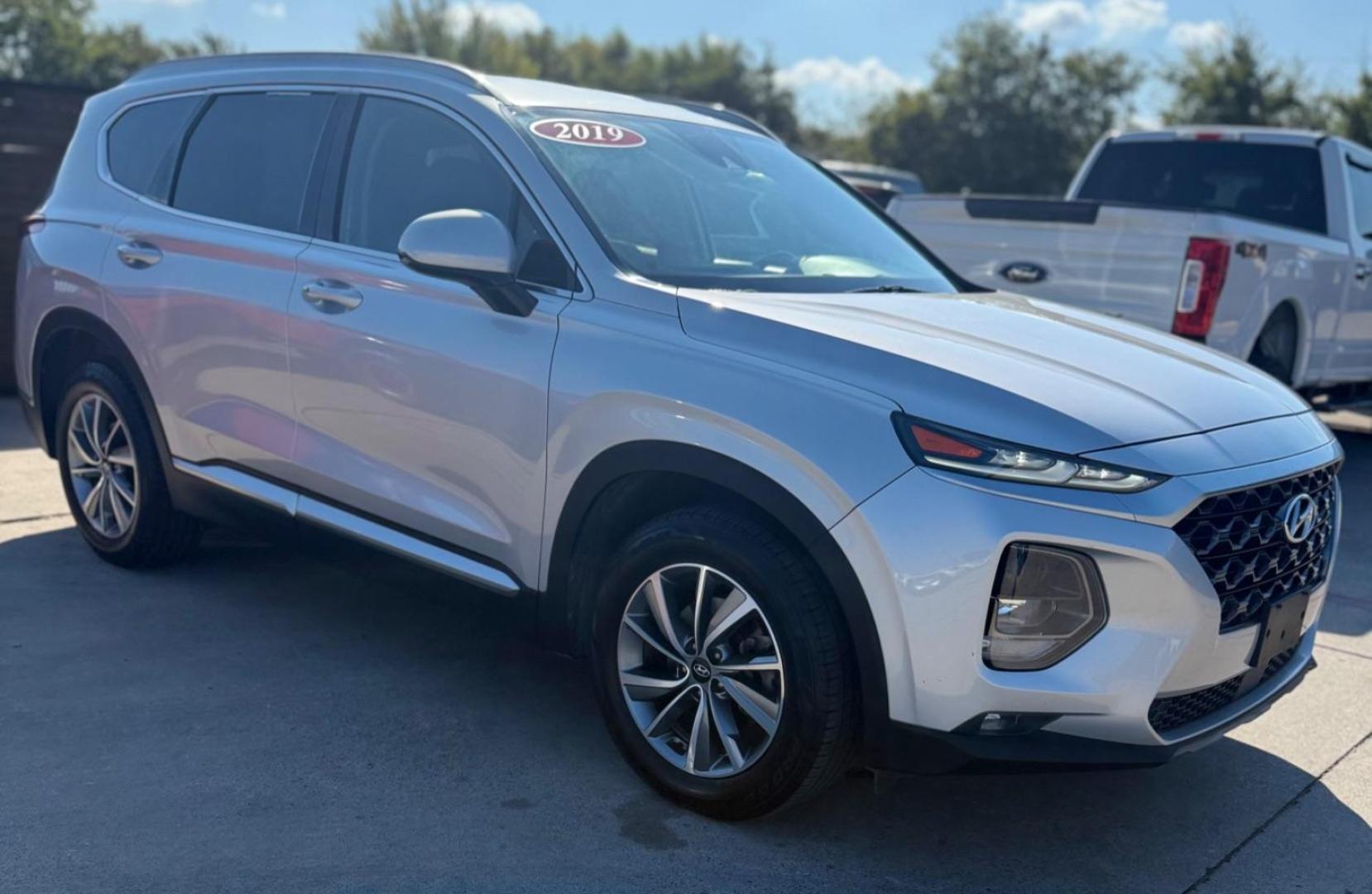 2019 Silver Hyundai Santa Fe SEL Plus (5NMS33AD6KH) with an Theta II 2.4L I-4 gasoline direct injection engine, located at 2401 E Main St., Grand Prairie, TX, 75050, (972) 262-4440, 32.748981, -96.969643 - Photo#17