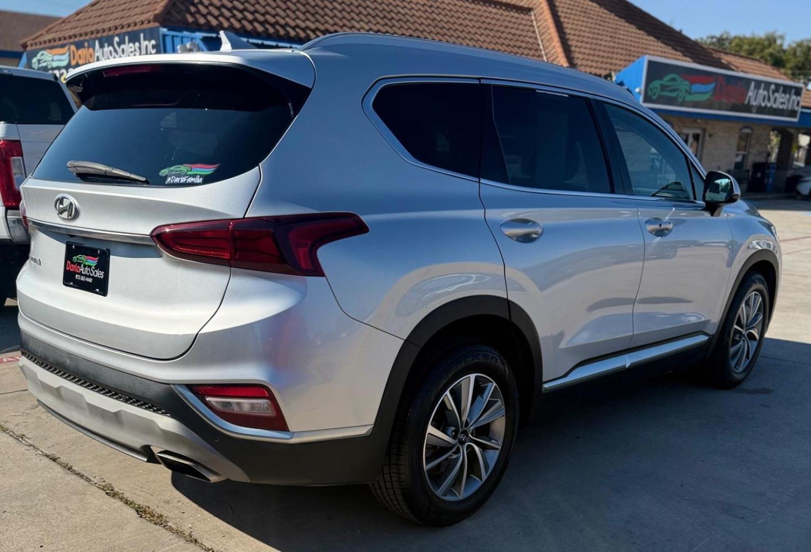 2019 Silver Hyundai Santa Fe (5NMS33AD6KH) with an Theta II 2.4L I-4 gasoline direct injection engine, located at 2401 E Main St., Grand Prairie, TX, 75050, (972) 262-4440, 32.748981, -96.969643 - Photo#5