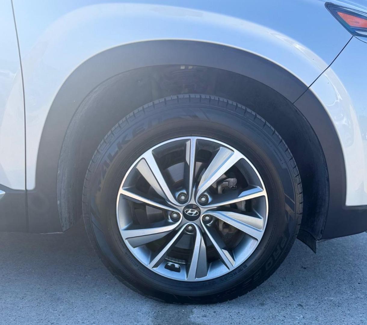 2019 Silver Hyundai Santa Fe (5NMS33AD6KH) with an Theta II 2.4L I-4 gasoline direct injection engine, located at 2401 E Main St., Grand Prairie, TX, 75050, (972) 262-4440, 32.748981, -96.969643 - Photo#8