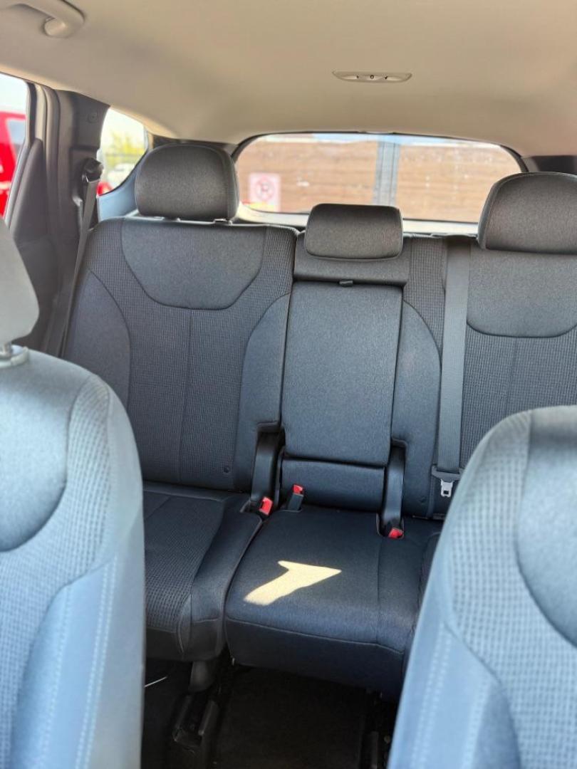 2019 Silver Hyundai Santa Fe (5NMS33AD6KH) with an Theta II 2.4L I-4 gasoline direct injection engine, located at 2401 E Main St., Grand Prairie, TX, 75050, (972) 262-4440, 32.748981, -96.969643 - Photo#21