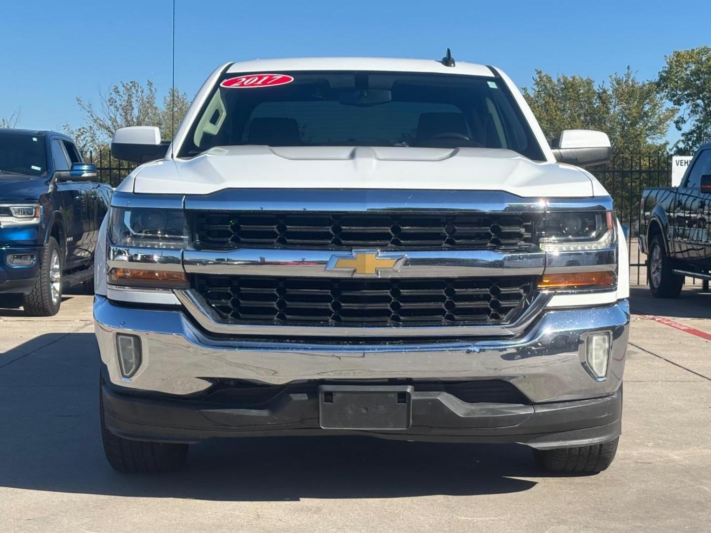 2017 White Chevrolet Silverado 1500 1LT (3GCPCREC3HG) with an EcoTec3 4.3L V-6 gasoline direct injection engine, located at 2401 E Main St., Grand Prairie, TX, 75050, (972) 262-4440, 32.748981, -96.969643 - Photo#0