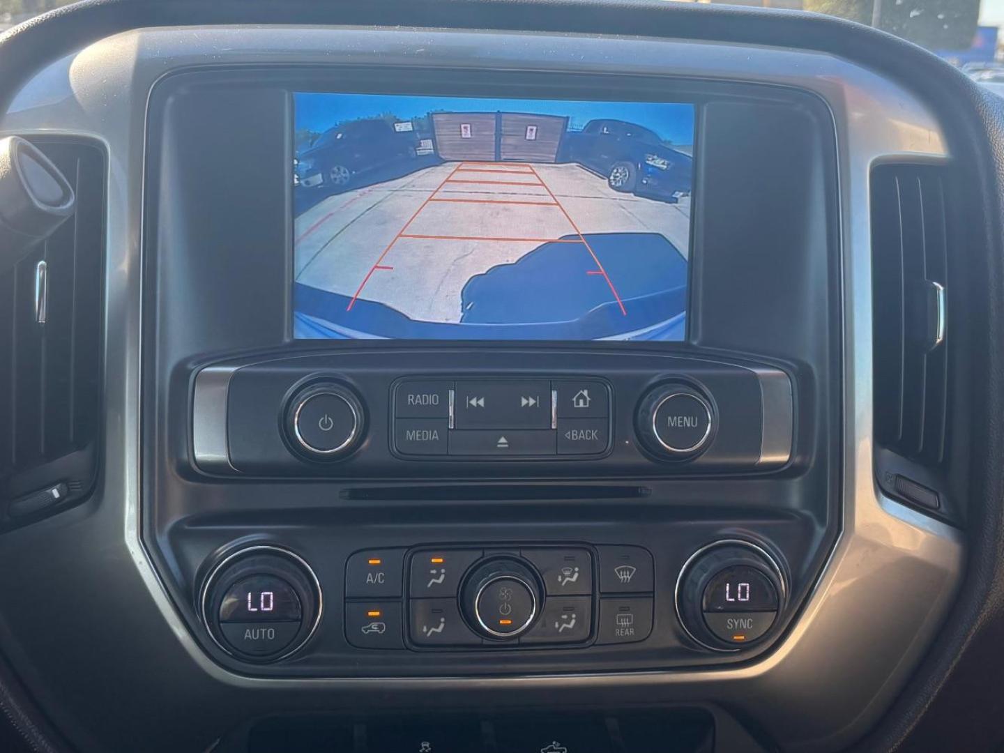 2017 White Chevrolet Silverado 1500 (3GCPCREC3HG) with an EcoTec3 4.3L V-6 gasoline direct injection engine, located at 2401 E Main St., Grand Prairie, TX, 75050, (972) 262-4440, 32.748981, -96.969643 - Photo#3