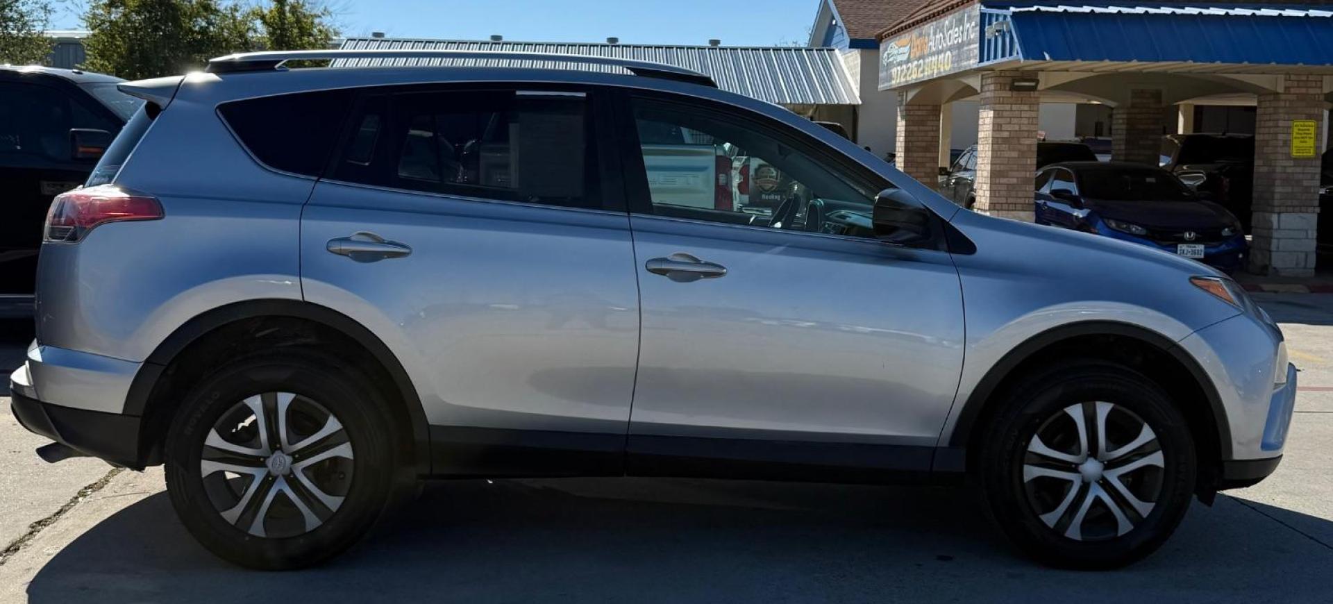 2016 Silver Toyota RAV4 LE (2T3ZFREVXGW) with an 2.5L I-4 DOHC engine, located at 2401 E Main St., Grand Prairie, TX, 75050, (972) 262-4440, 32.748981, -96.969643 - Photo#15