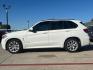 2014 White BMW X5 xDrive50i (5UXKR6C55E0) with an 4.4L V-8 gasoline direct injection engine, located at 2401 E Main St., Grand Prairie, TX, 75050, (972) 262-4440, 32.748981, -96.969643 - Photo#4