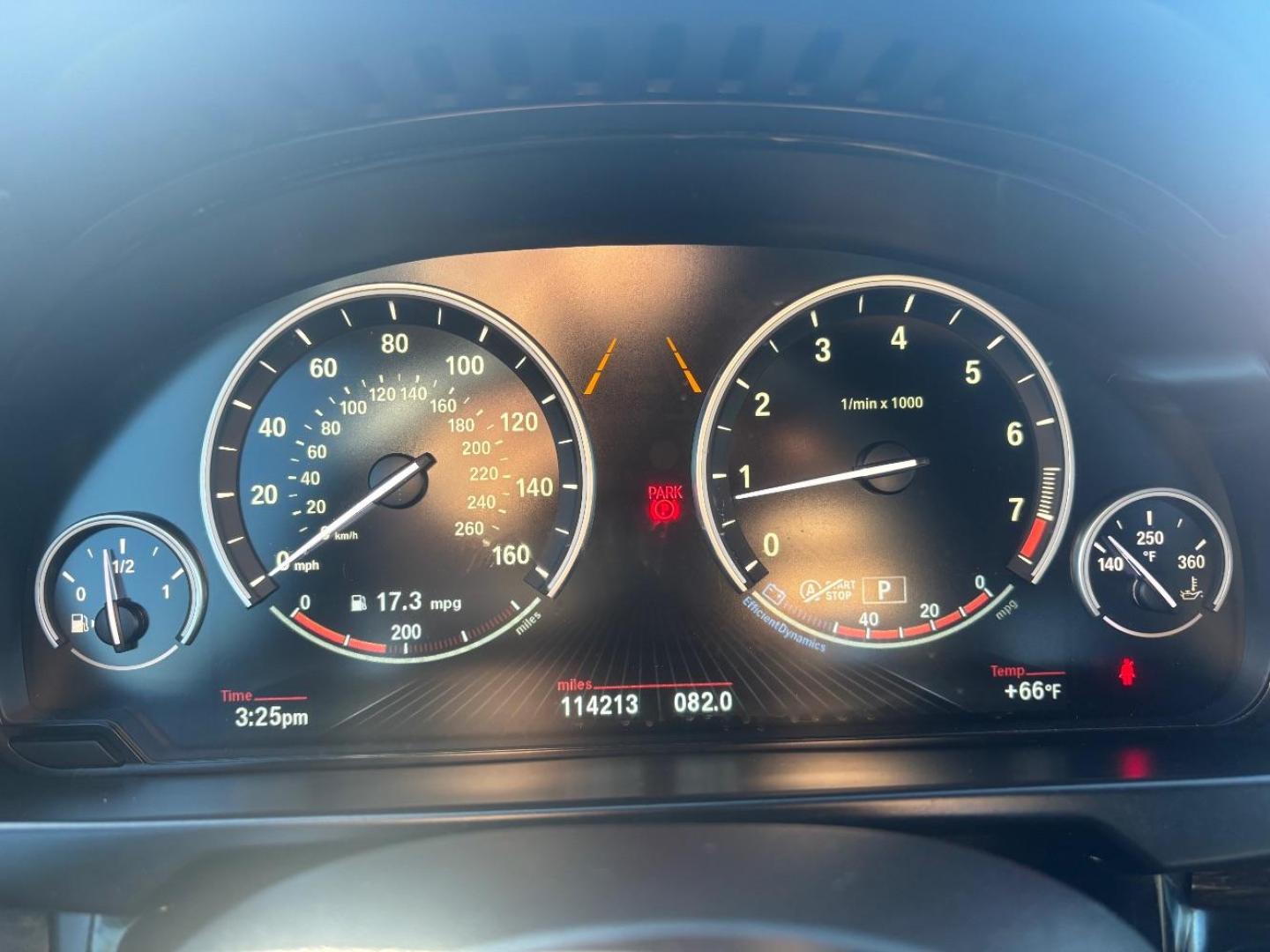 2014 White BMW X5 xDrive50i (5UXKR6C55E0) with an 4.4L V-8 gasoline direct injection engine, located at 2401 E Main St., Grand Prairie, TX, 75050, (972) 262-4440, 32.748981, -96.969643 - Photo#6