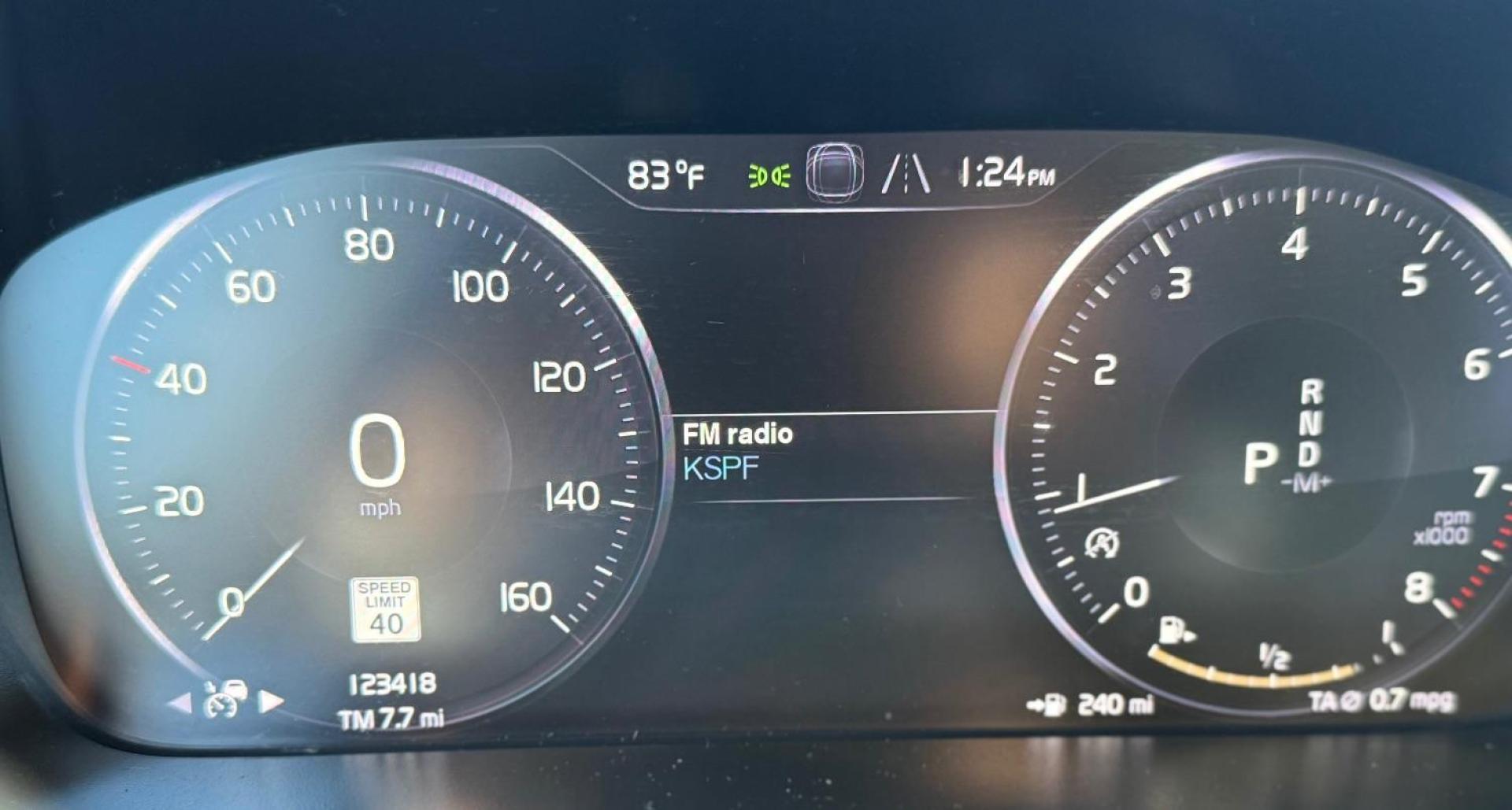 2019 Silver Volvo XC40 T5 Momentum (YV4162UK3K2) with an Drive-E 2L I-4 gasoline direct injection engine, located at 2401 E Main St., Grand Prairie, TX, 75050, (972) 262-4440, 32.748981, -96.969643 - Photo#22