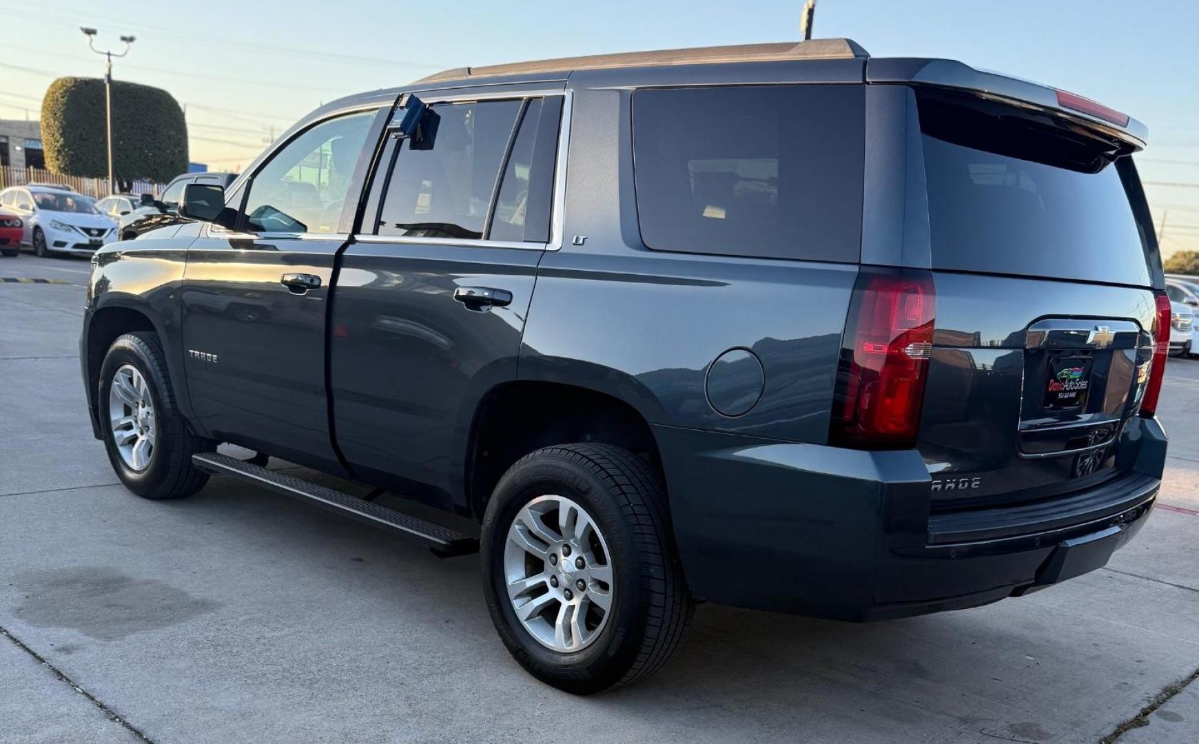 2019 Gray Chevrolet Tahoe LT (1GNSCBKC5KR) with an EcoTec3 5.3L V-8 gasoline direct injection engine, located at 2401 E Main St., Grand Prairie, TX, 75050, (972) 262-4440, 32.748981, -96.969643 - Photo#6