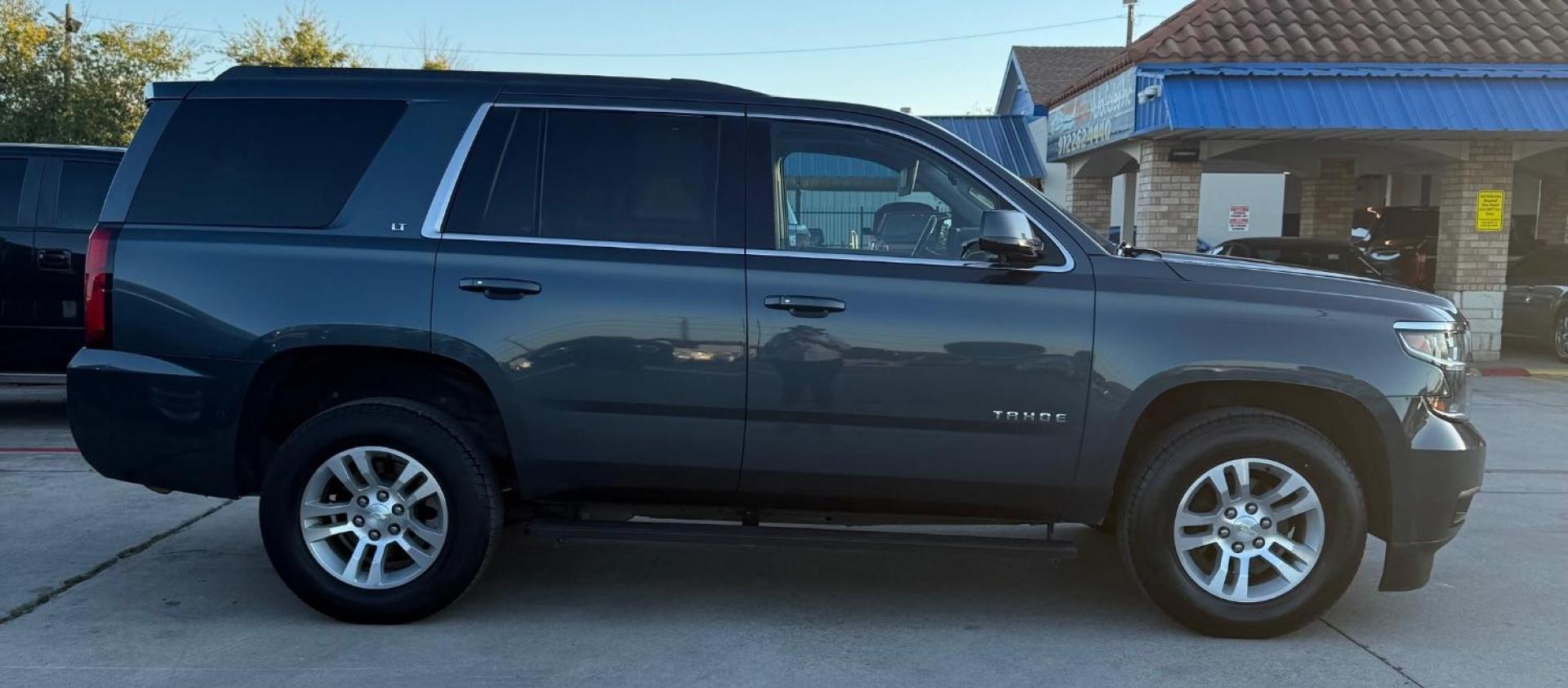 2019 Gray Chevrolet Tahoe LT (1GNSCBKC5KR) with an EcoTec3 5.3L V-8 gasoline direct injection engine, located at 2401 E Main St., Grand Prairie, TX, 75050, (972) 262-4440, 32.748981, -96.969643 - Photo#15