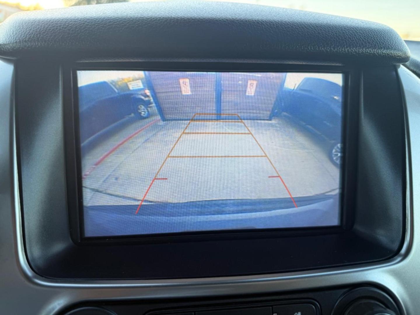 2019 Gray Chevrolet Tahoe LT (1GNSCBKC5KR) with an EcoTec3 5.3L V-8 gasoline direct injection engine, located at 2401 E Main St., Grand Prairie, TX, 75050, (972) 262-4440, 32.748981, -96.969643 - Photo#28