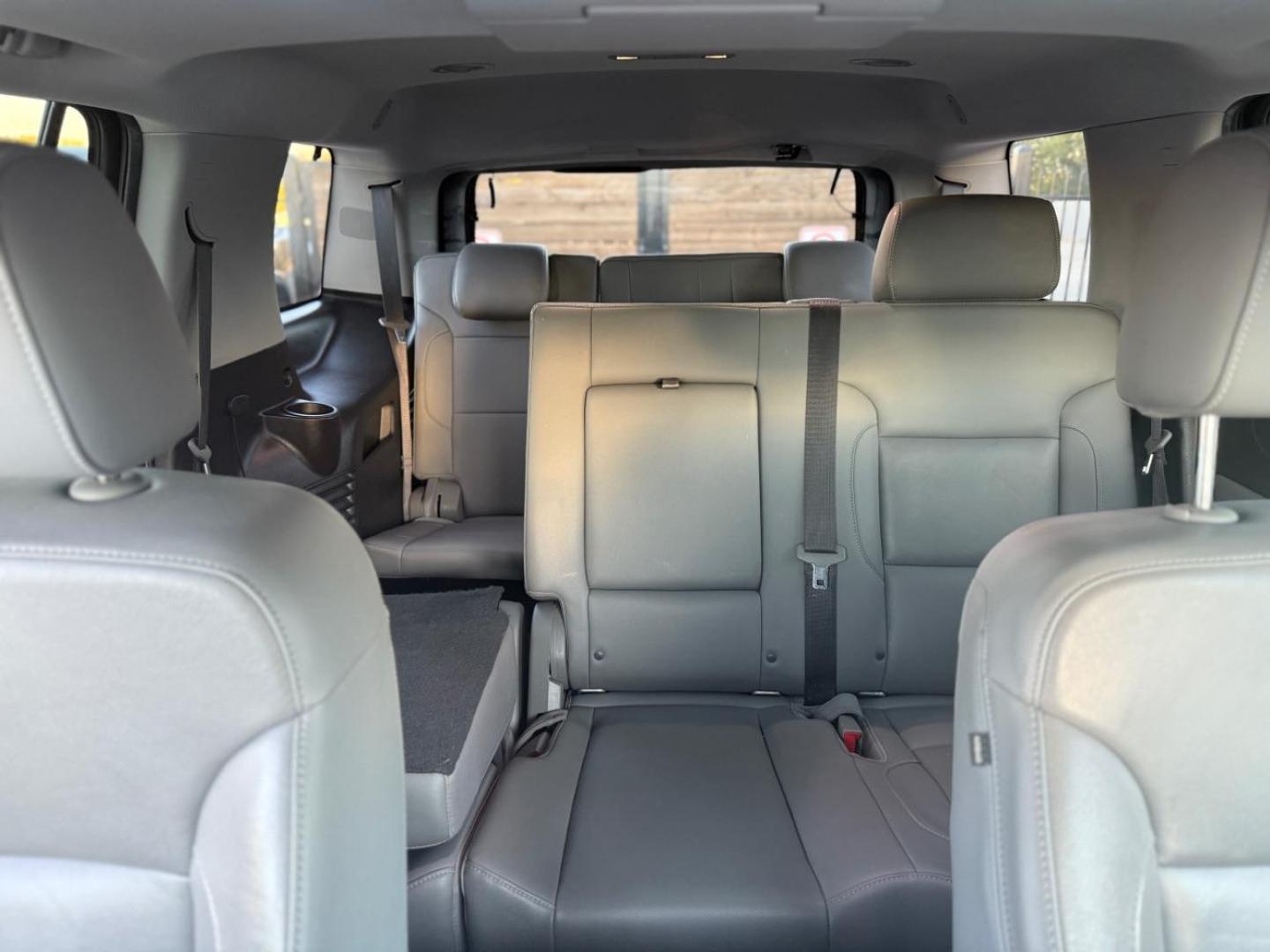 2019 Gray Chevrolet Tahoe LT (1GNSCBKC5KR) with an EcoTec3 5.3L V-8 gasoline direct injection engine, located at 2401 E Main St., Grand Prairie, TX, 75050, (972) 262-4440, 32.748981, -96.969643 - Photo#32