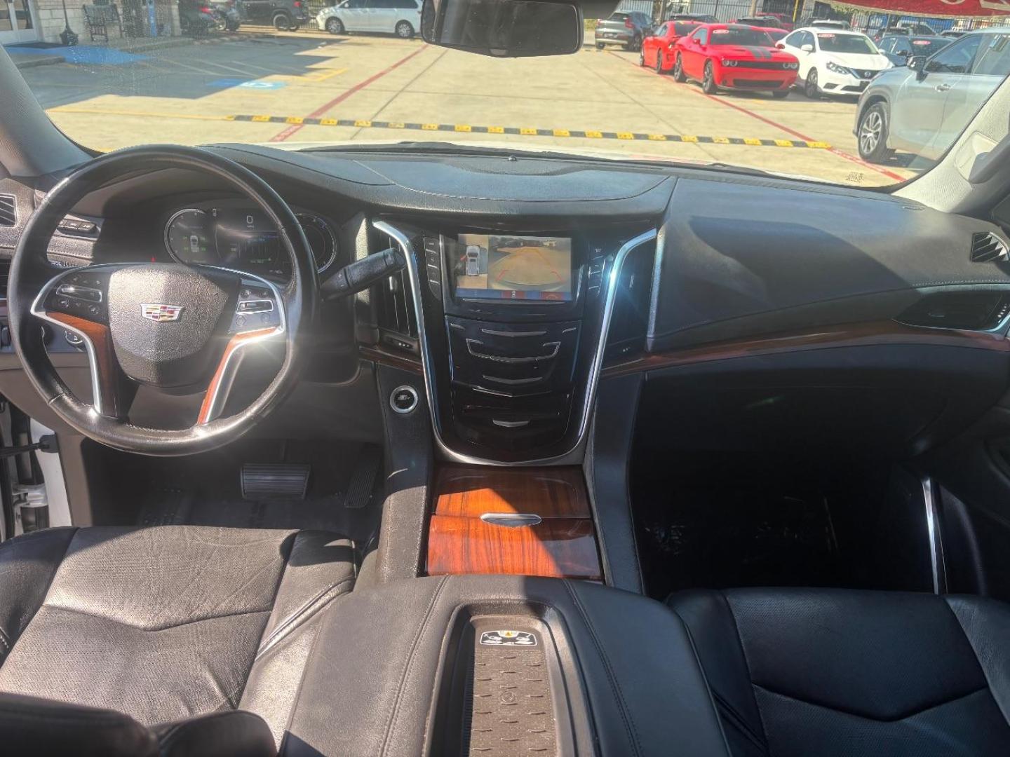 2017 White Cadillac Escalade ESV Premium Luxury (1GYS4JKJ2HR) with an EcoTec3 6.2L V-8 gasoline direct injection engine, located at 2401 E Main St., Grand Prairie, TX, 75050, (972) 262-4440, 32.748981, -96.969643 - Photo#20