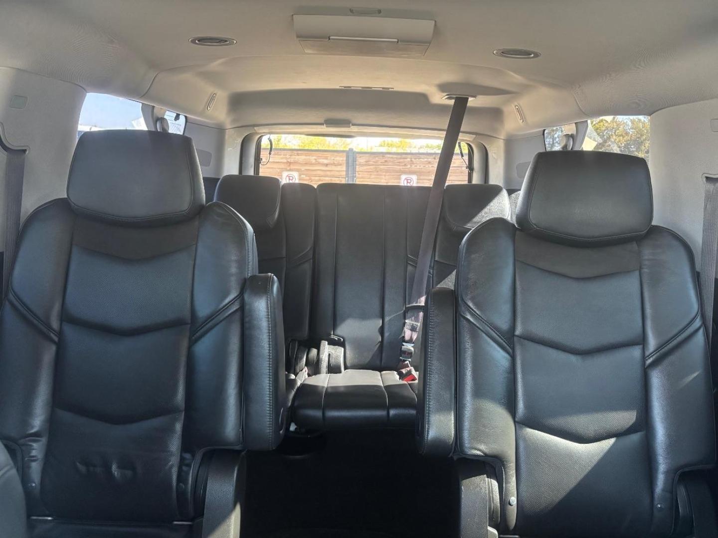 2017 White Cadillac Escalade ESV Premium Luxury (1GYS4JKJ2HR) with an EcoTec3 6.2L V-8 gasoline direct injection engine, located at 2401 E Main St., Grand Prairie, TX, 75050, (972) 262-4440, 32.748981, -96.969643 - Photo#23