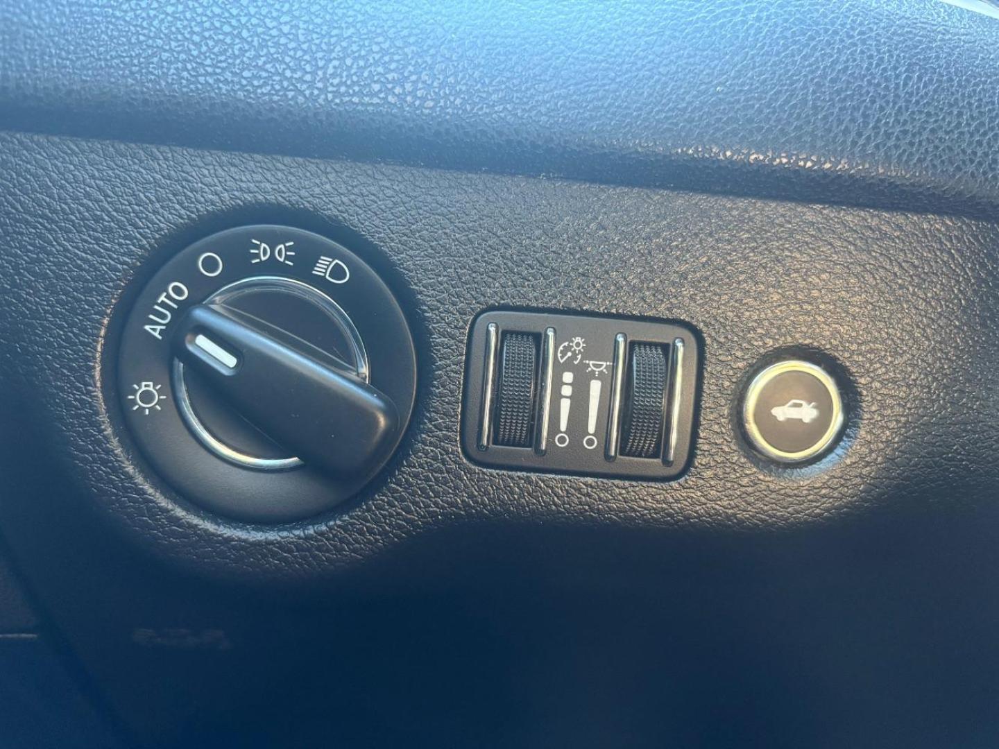 2019 Red Chrysler 300 Touring (2C3CCAAG9KH) with an Pentastar 3.6L V-6 DOHC engine, located at 2401 E Main St., Grand Prairie, TX, 75050, (972) 262-4440, 32.748981, -96.969643 - Photo#14