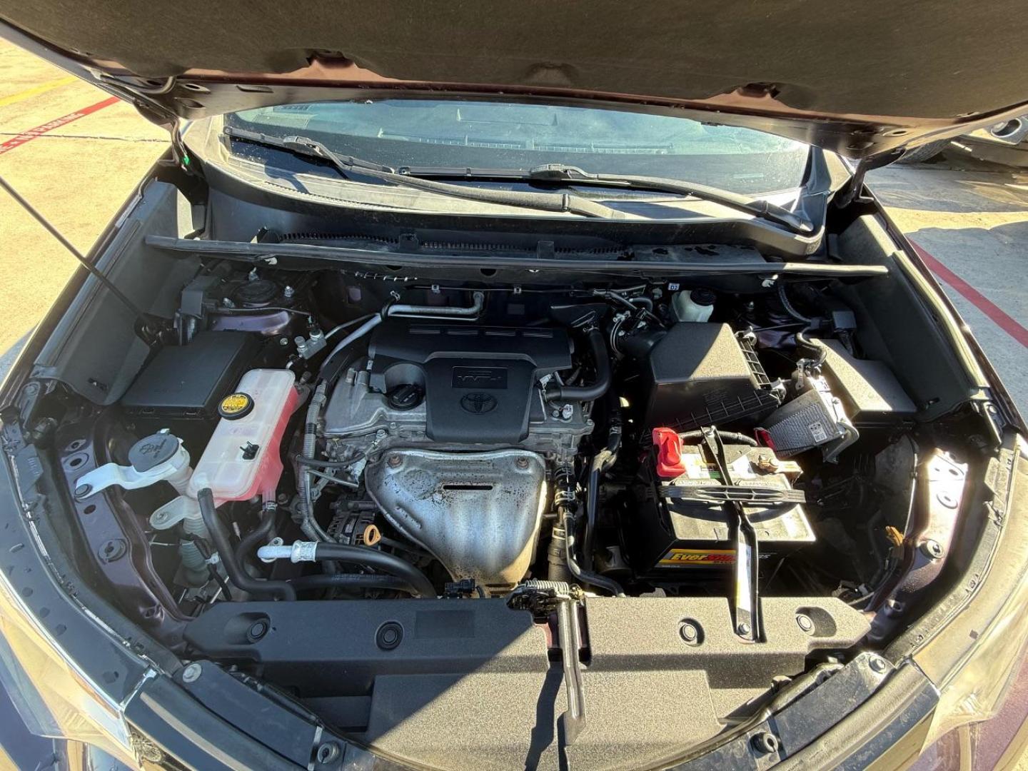 2018 Purple Toyota RAV4 SE (2T3JFREV2JW) with an 2.5L I-4 DOHC engine, located at 2401 E Main St., Grand Prairie, TX, 75050, (972) 262-4440, 32.748981, -96.969643 - Photo#37