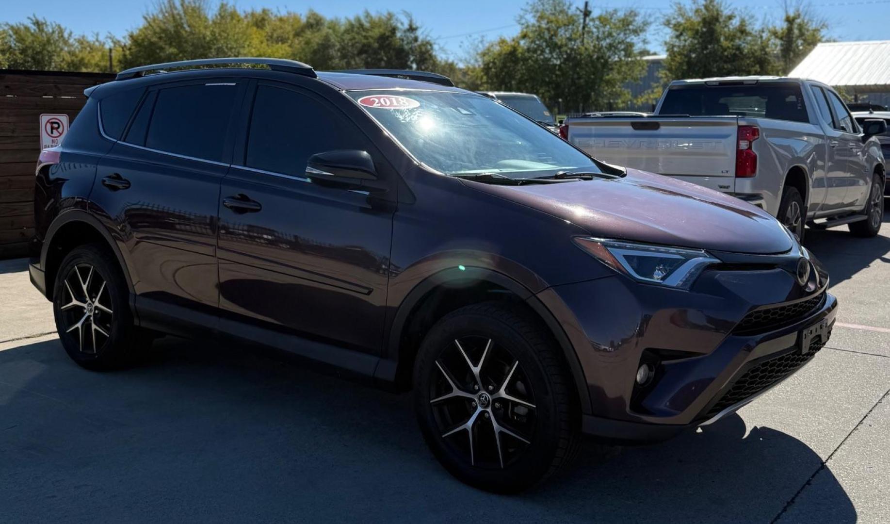 2018 Purple Toyota Rav4 (2T3JFREV2JW) with an 2.5L I-4 DOHC engine, located at 2401 E Main St., Grand Prairie, TX, 75050, (972) 262-4440, 32.748981, -96.969643 - Photo#13