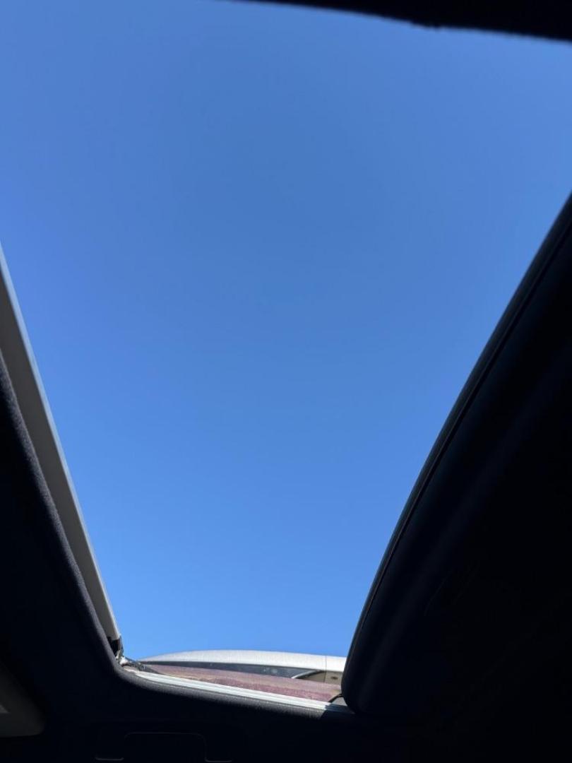 2018 Purple Toyota Rav4 (2T3JFREV2JW) with an 2.5L I-4 DOHC engine, located at 2401 E Main St., Grand Prairie, TX, 75050, (972) 262-4440, 32.748981, -96.969643 - Photo#26