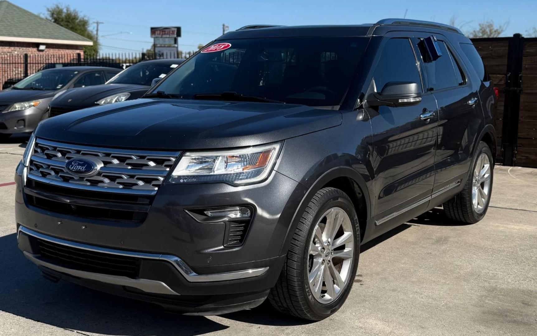2018 Gray Ford Explorer Limited (1FM5K7FH4JG) , located at 2401 E Main St., Grand Prairie, TX, 75050, (972) 262-4440, 32.748981, -96.969643 - Photo#3