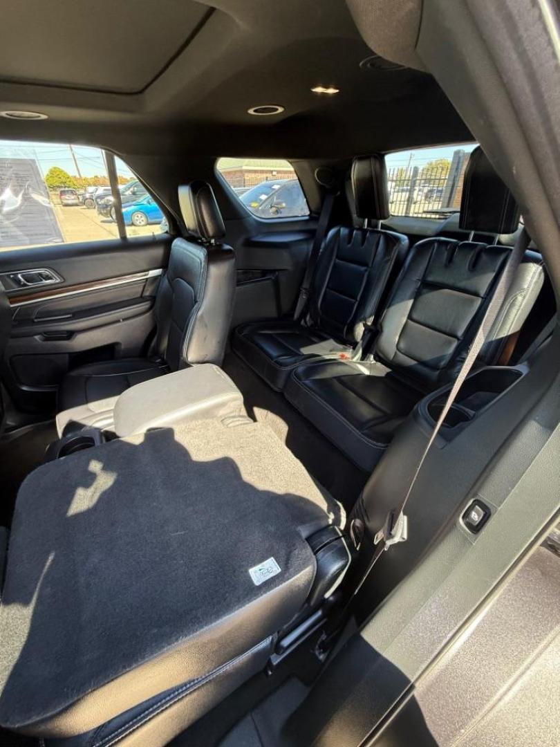 2018 Gray Ford Explorer Limited (1FM5K7FH4JG) , located at 2401 E Main St., Grand Prairie, TX, 75050, (972) 262-4440, 32.748981, -96.969643 - Photo#32