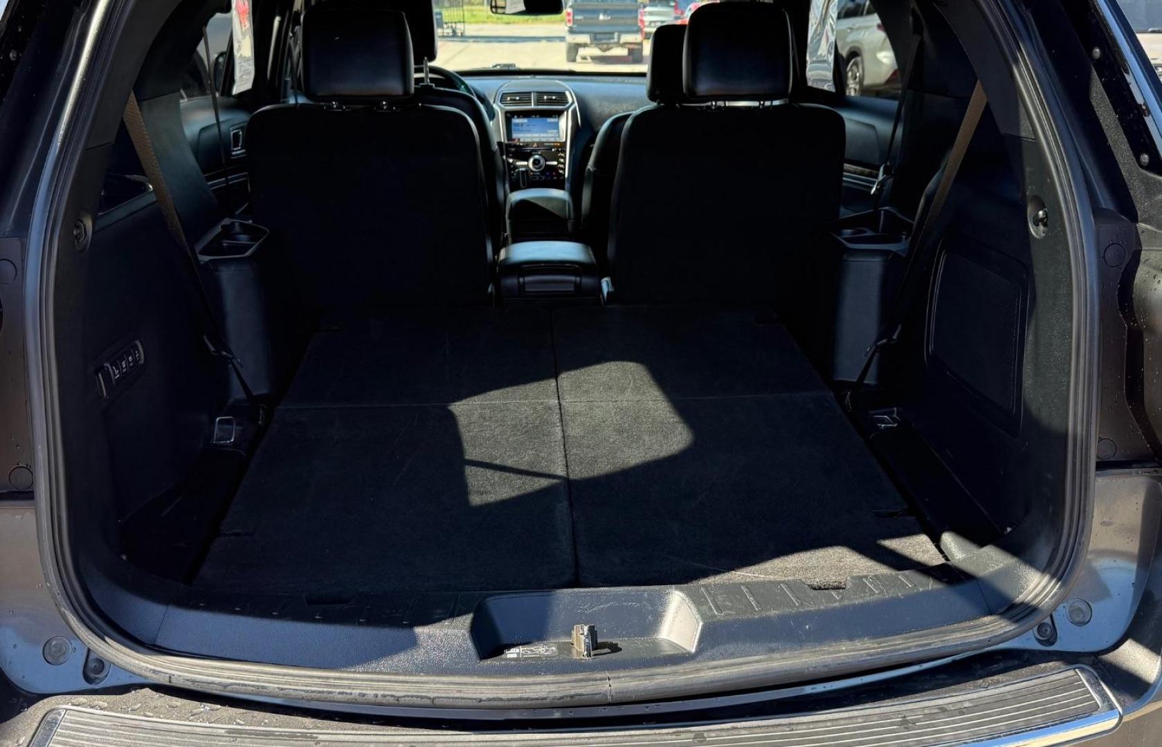 2018 Gray Ford Explorer Limited (1FM5K7FH4JG) , located at 2401 E Main St., Grand Prairie, TX, 75050, (972) 262-4440, 32.748981, -96.969643 - Photo#36