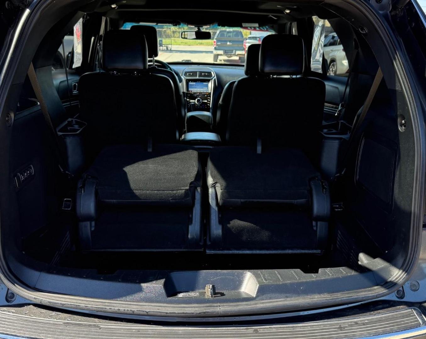 2018 Gray Ford Explorer Limited (1FM5K7FH4JG) , located at 2401 E Main St., Grand Prairie, TX, 75050, (972) 262-4440, 32.748981, -96.969643 - Photo#37