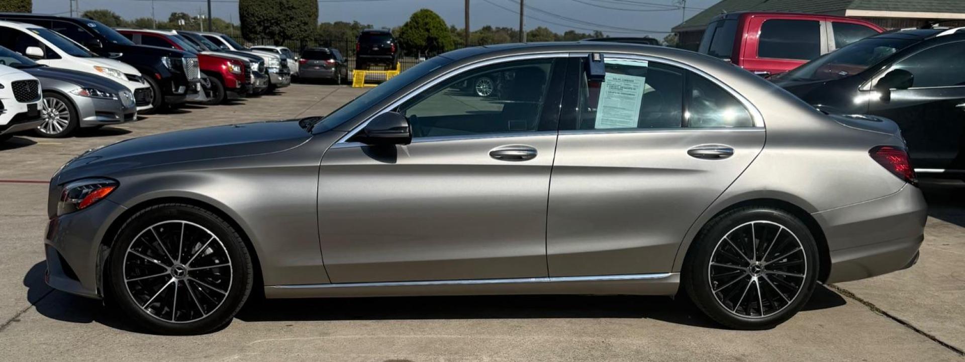 2019 Silver Mercedes-Benz C 300 C (55SWF8DB7KU) with an 2.0L I4 F DOHC 16V engine, located at 2401 E Main St., Grand Prairie, TX, 75050, (972) 262-4440, 32.748981, -96.969643 - Photo#4