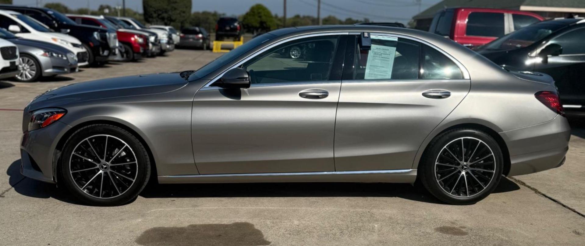 2019 Silver Mercedes-Benz C 300 C (55SWF8DB7KU) with an 2.0L I4 F DOHC 16V engine, located at 2401 E Main St., Grand Prairie, TX, 75050, (972) 262-4440, 32.748981, -96.969643 - Photo#5