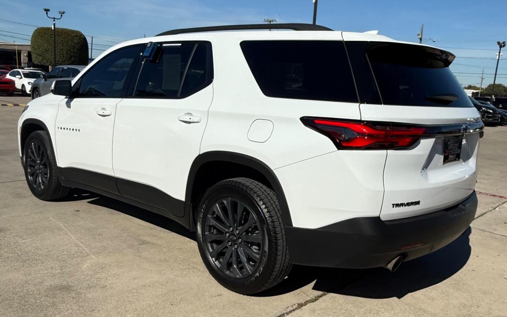 2023 White Chevrolet Traverse FWD RS (1GNERJKW4PJ) with an 3.6L V-6 gasoline direct injection engine, located at 2401 E Main St., Grand Prairie, TX, 75050, (972) 262-4440, 32.748981, -96.969643 - Photo#6