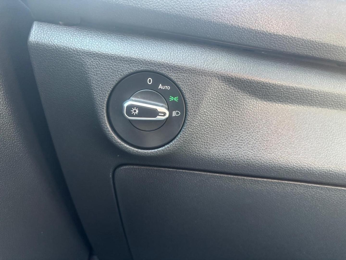 2022 Gray Volkswagen Jetta 1.5T SE (3VWEM7BU8NM) with an 1.5L I-4 gasoline direct injection engine, located at 2401 E Main St., Grand Prairie, TX, 75050, (972) 262-4440, 32.748981, -96.969643 - Photo#17