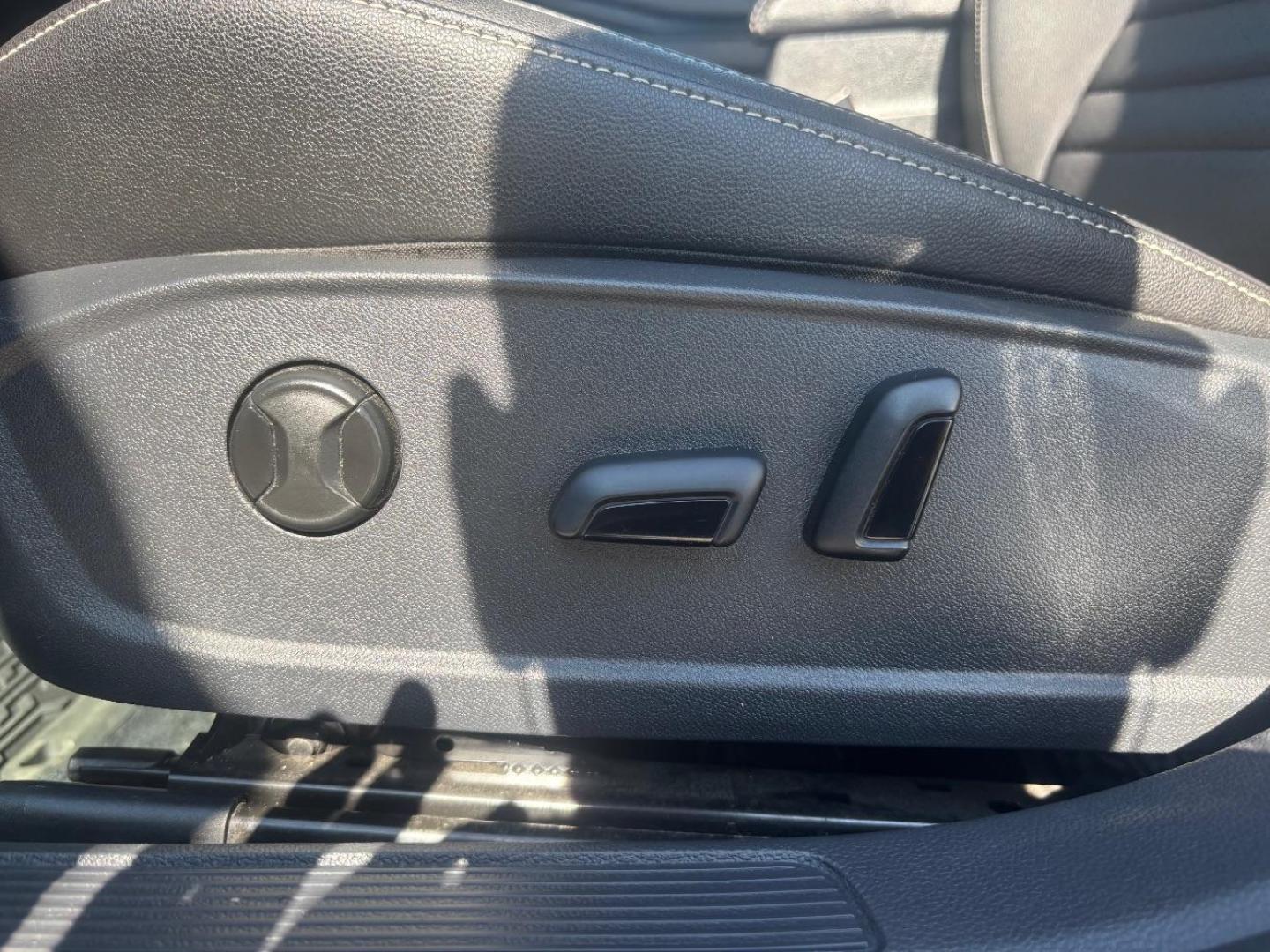 2022 Gray Volkswagen Jetta 1.5T SE (3VWEM7BU8NM) with an 1.5L I-4 gasoline direct injection engine, located at 2401 E Main St., Grand Prairie, TX, 75050, (972) 262-4440, 32.748981, -96.969643 - Photo#19