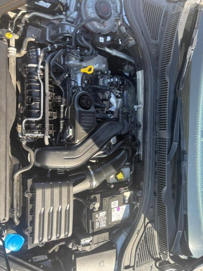 2022 Gray Volkswagen Jetta 1.5T SE (3VWEM7BU8NM) with an 1.5L I-4 gasoline direct injection engine, located at 2401 E Main St., Grand Prairie, TX, 75050, (972) 262-4440, 32.748981, -96.969643 - Photo#23