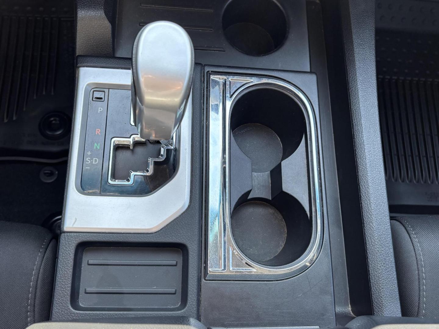 2015 White Toyota Tundra (5TFEY5F13FX) with an 5.7L V8 DOHC 32V engine, located at 2401 E Main St., Grand Prairie, TX, 75050, (972) 262-4440, 32.748981, -96.969643 - Photo#13