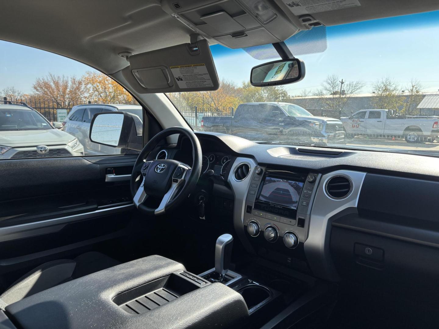 2015 White Toyota Tundra (5TFEY5F13FX) with an 5.7L V8 DOHC 32V engine, located at 2401 E Main St., Grand Prairie, TX, 75050, (972) 262-4440, 32.748981, -96.969643 - Photo#18
