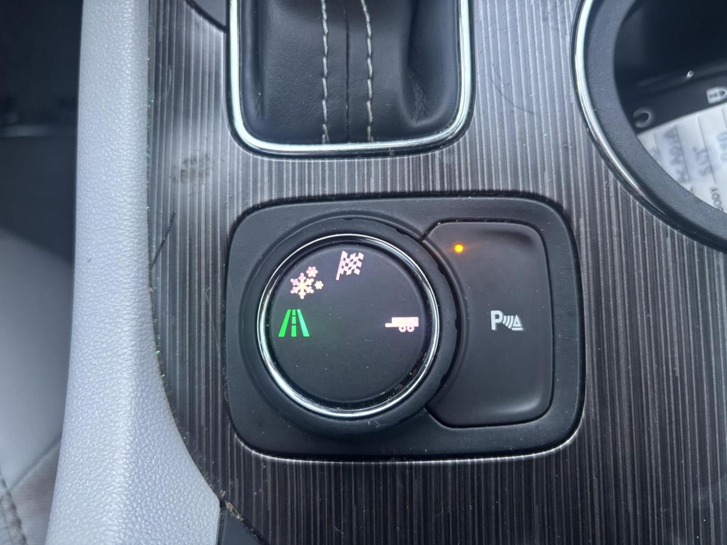 2017 Red Gmc Acadia (1GKKNMLS0HZ) , located at 2401 E Main St., Grand Prairie, TX, 75050, (972) 262-4440, 32.748981, -96.969643 - Photo#20