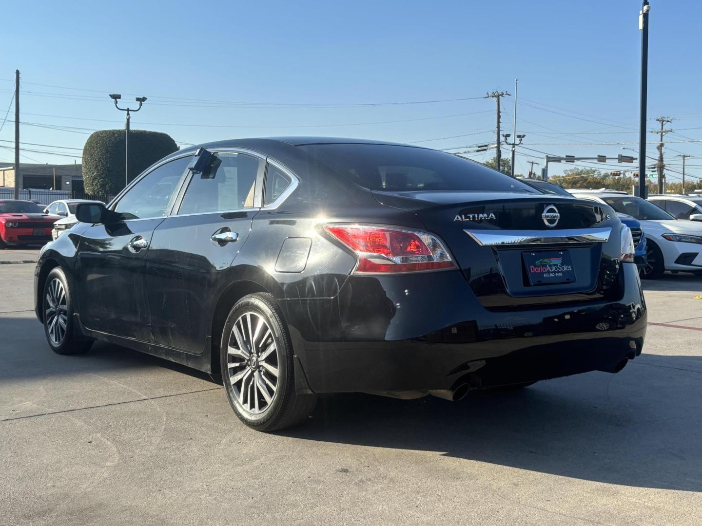 2015 Black Nissan Altima (1N4AL3AP2FC) with an 2.5L L4 DOHC 16V engine, located at 2401 E Main St., Grand Prairie, TX, 75050, (972) 262-4440, 32.748981, -96.969643 - Photo#8