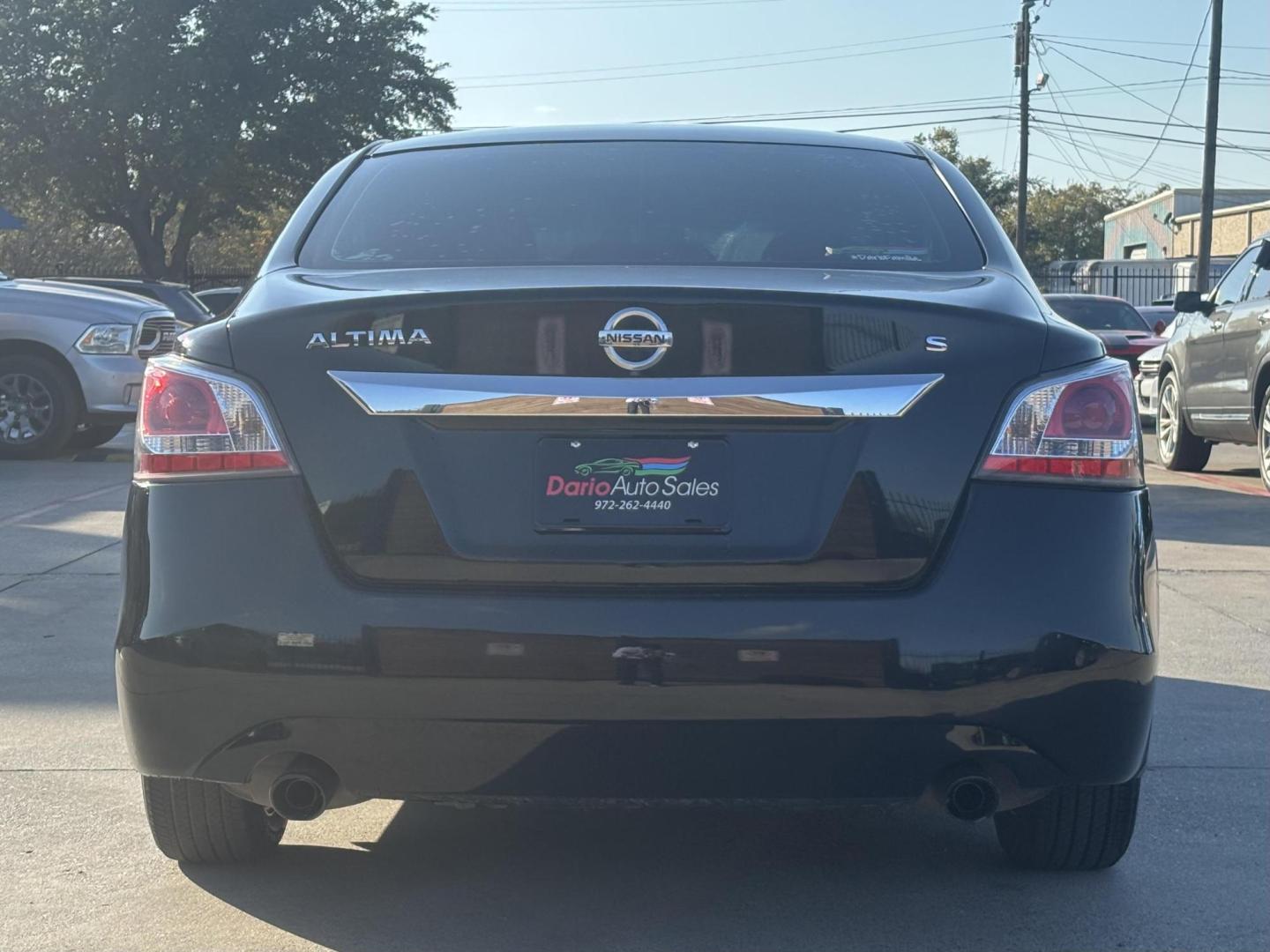 2015 Black Nissan Altima (1N4AL3AP2FC) with an 2.5L L4 DOHC 16V engine, located at 2401 E Main St., Grand Prairie, TX, 75050, (972) 262-4440, 32.748981, -96.969643 - Photo#20