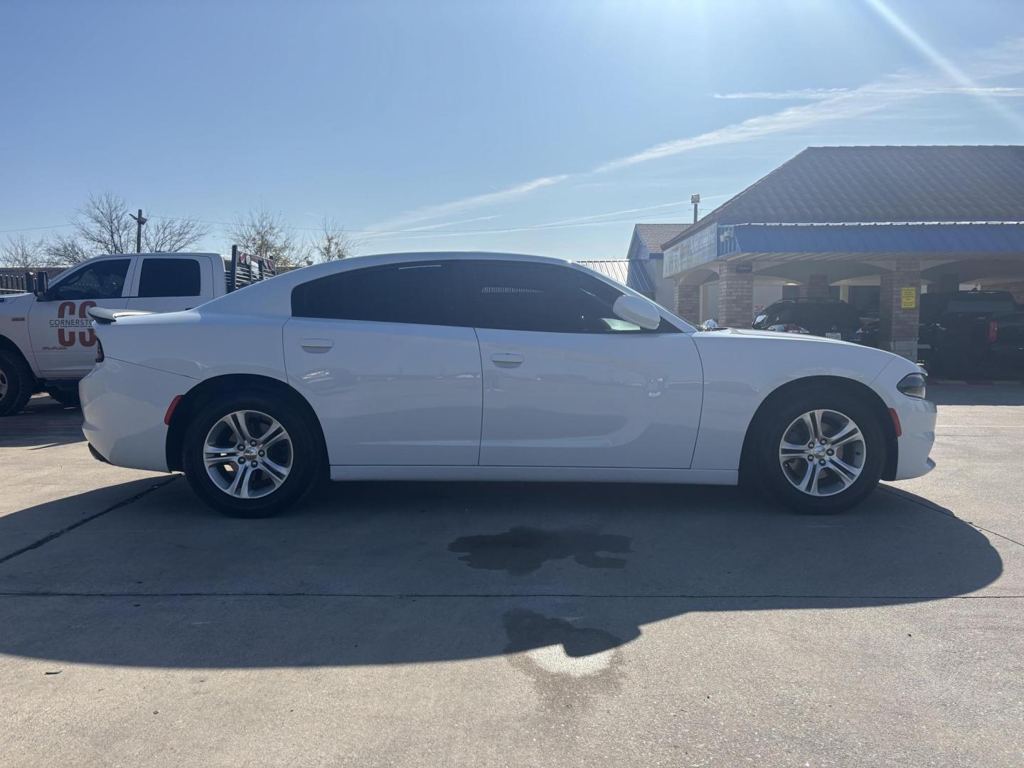 2019 White Dodge Charger (2C3CDXBG4KH) with an Pentastar 3.6L V-6 DOHC engine, located at 2401 E Main St., Grand Prairie, TX, 75050, (972) 262-4440, 32.748981, -96.969643 - Photo#23