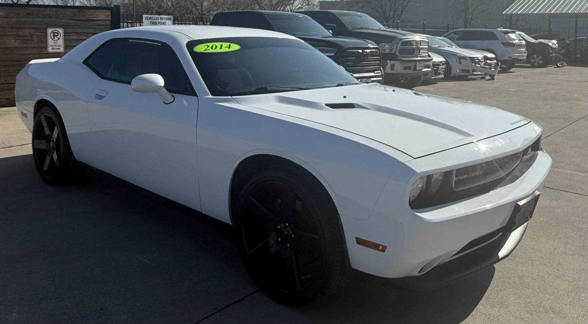 2014 White Dodge Challenger (2C3CDYAG5EH) with an 3.6L V-6 DOHC engine, located at 2401 E Main St., Grand Prairie, TX, 75050, (972) 262-4440, 32.748981, -96.969643 - Photo#0