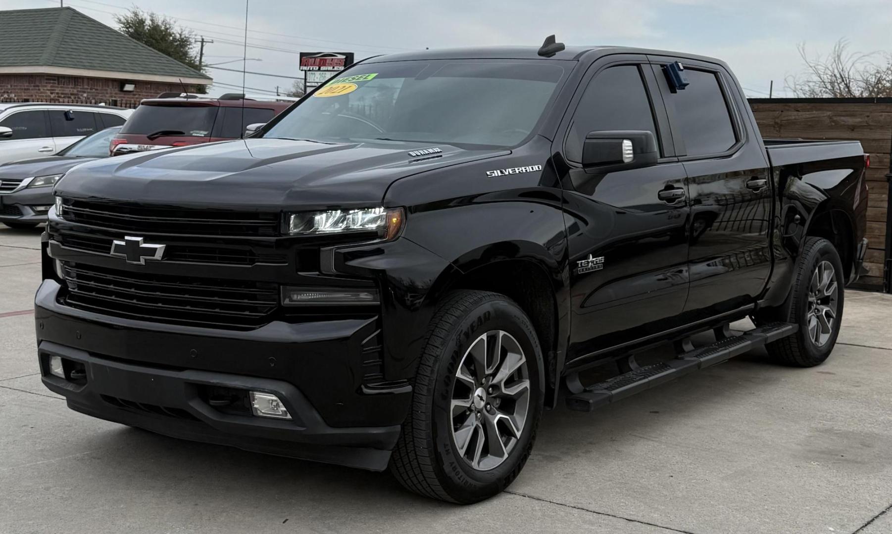 2021 Black Chevrolet Silverado 1500 (3GCPWDET2MG) , located at 2401 E Main St., Grand Prairie, TX, 75050, (972) 262-4440, 32.748981, -96.969643 - Photo#3