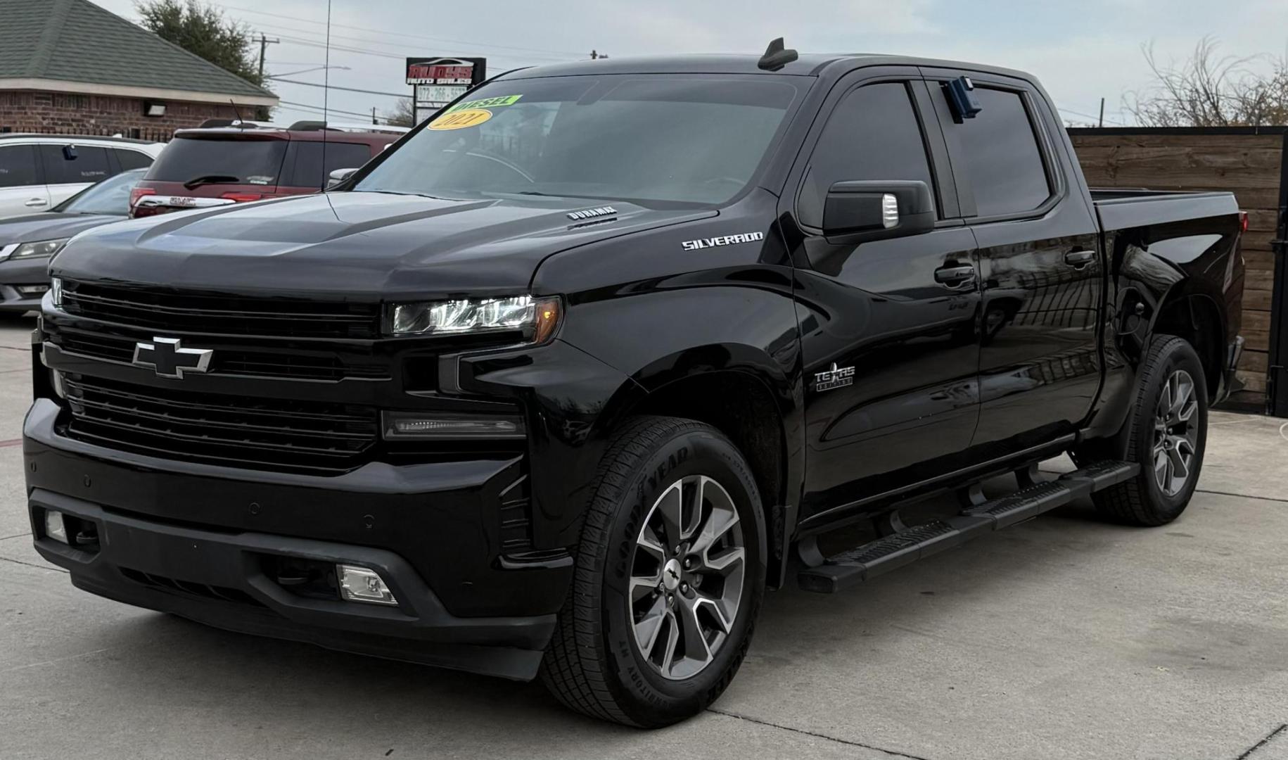 2021 Black Chevrolet Silverado 1500 (3GCPWDET2MG) , located at 2401 E Main St., Grand Prairie, TX, 75050, (972) 262-4440, 32.748981, -96.969643 - Photo#4