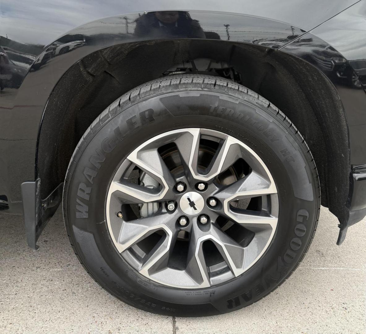 2021 Black Chevrolet Silverado 1500 (3GCPWDET2MG) , located at 2401 E Main St., Grand Prairie, TX, 75050, (972) 262-4440, 32.748981, -96.969643 - Photo#10